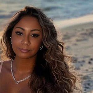 Profile Picture of yolandahand (@yolandahand) on Tiktok