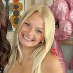 Profile Picture of Ellee Parsons (@Ellee-Parsons) on Facebook