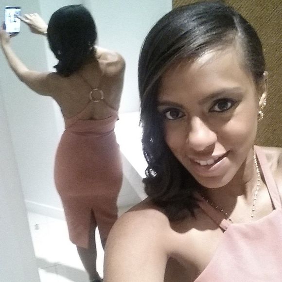 Profile Picture of Yesenia Amparo (@amparoy) on Poshmark