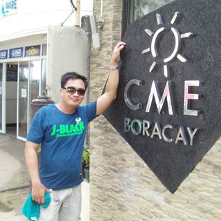 Profile Picture of Joseph Tabares (@joseph.tabares.5) on Facebook