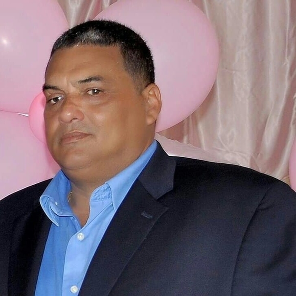 Profile Picture of Aguedo Mon (@aguedomon) on Poshmark