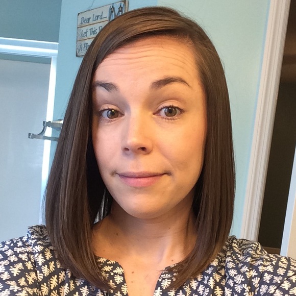 Profile Picture of Jessica Graslie (@jgraslie) on Poshmark