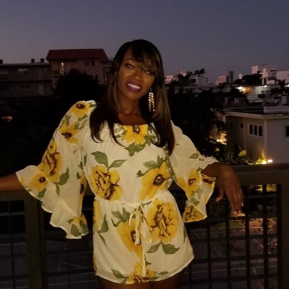 Profile Picture of Paulette Chavers (@pchavers1) on Poshmark