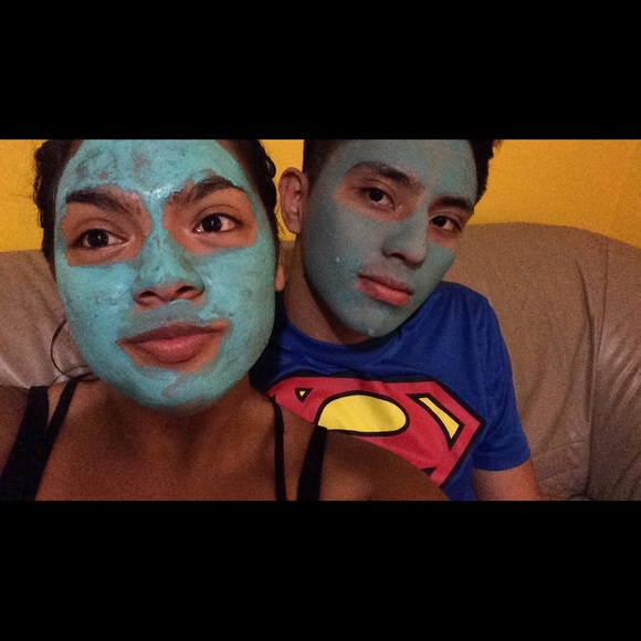 Profile Picture of Walter Gonzalez (@walter523) on Poshmark