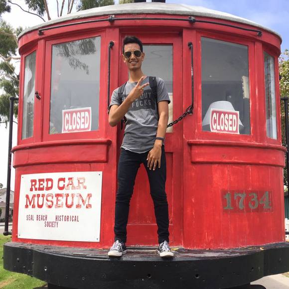 Profile Picture of Alejandro Reynoso (@a_reynoso7) on Poshmark