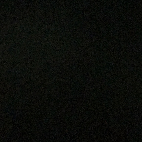 Profile Picture of Leslie Connor (@lesliecon669) on Poshmark