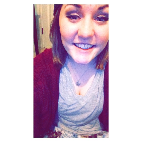 Profile Picture of Katelyn Doonan (@_katie_bell_) on Poshmark