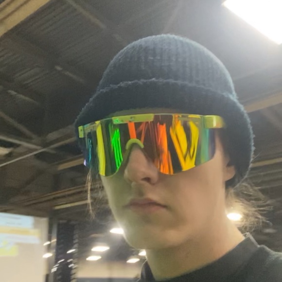 Profile Picture of Derek Frost (@durk302) on Poshmark