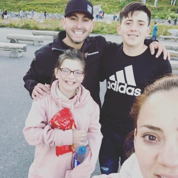 Profile Picture of Cresencio Montes de oca (@cresenciom) on Poshmark