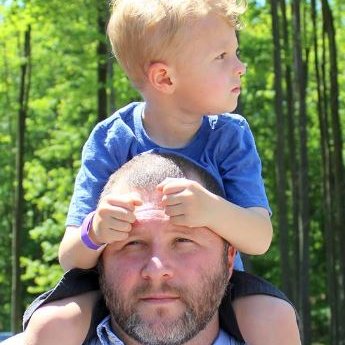 Profile Picture of Andrew Zach (@BufDrew) on Twitter