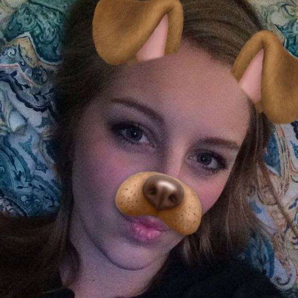 Profile Picture of Karly Stemper (@stempkar17) on Poshmark