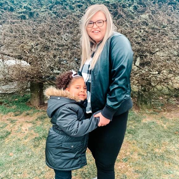 Profile Picture of Kayla Saurborn-brooks (@kaysaur) on Poshmark