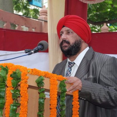 Profile Picture of CharanjotSingh Nanda (@CJSNanda) on Twitter