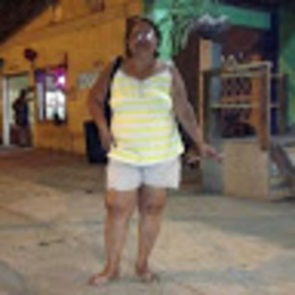 Profile Picture of Martha Rugel (@martharugel) on Poshmark