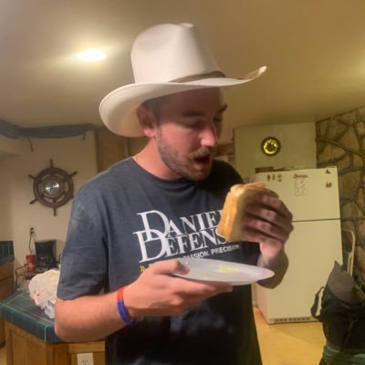 Profile Picture of Hayden Davis (@davishayden20) on Twitter