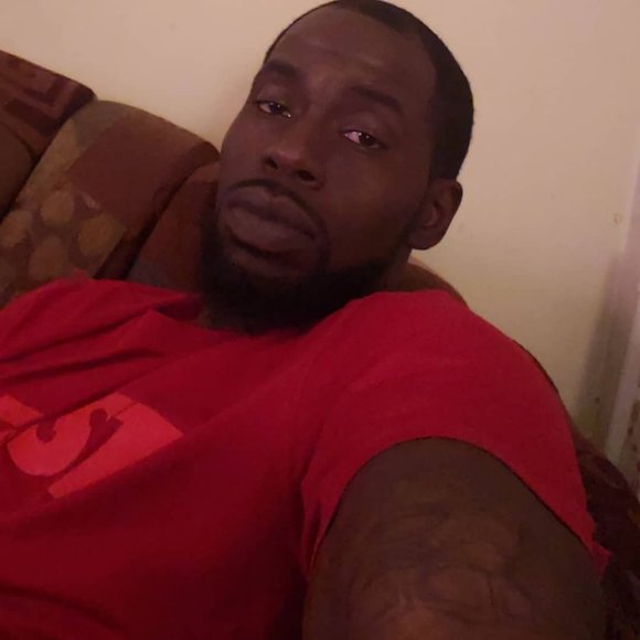 Profile Picture of Terrence Singleton (@terrence803) on Poshmark