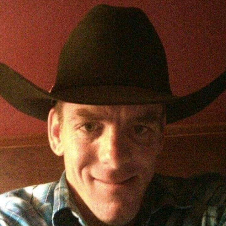 Profile Picture of david cross (@davidcross32) on Tiktok