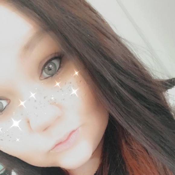 Profile Picture of Kristi Duncan (@kristi_duncan) on Poshmark