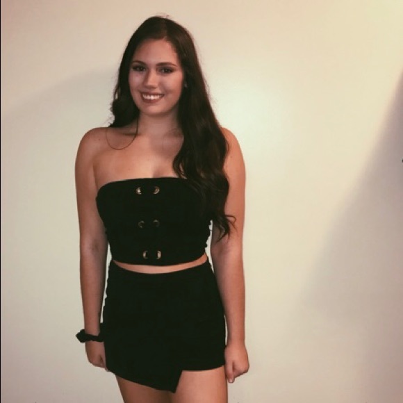 Profile Picture of Hailey Gibson (@_hailey_closet_) on Poshmark