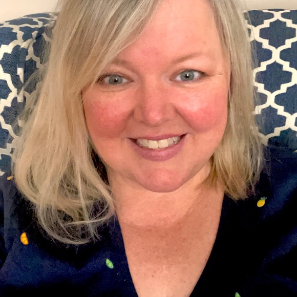 Amy Willyard - Poshmark Profile Picture of Amy Willyard (@amywillyard) on Poshmark