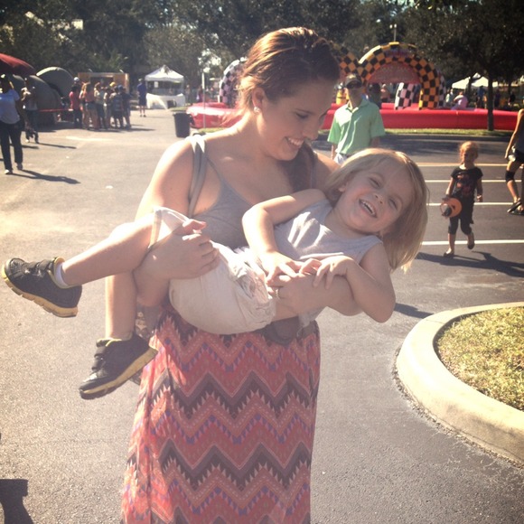 Profile Picture of Danielle Deitz (@danielledeitz) on Poshmark