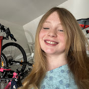 Profile Picture of Lola-Rose Clark (@LollyLove13) on Youtube