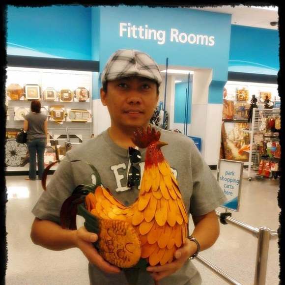 Profile Picture of Richard Richardi (@richardrichardi) on Poshmark