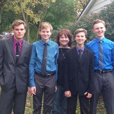 Profile Picture of Maureen Dunne (@MOMDunne) on Twitter