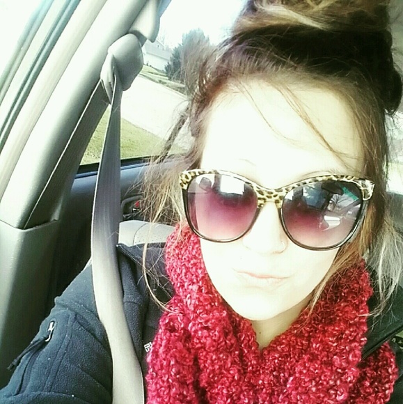 Profile Picture of Koren Borum (@korenborum14) on Poshmark