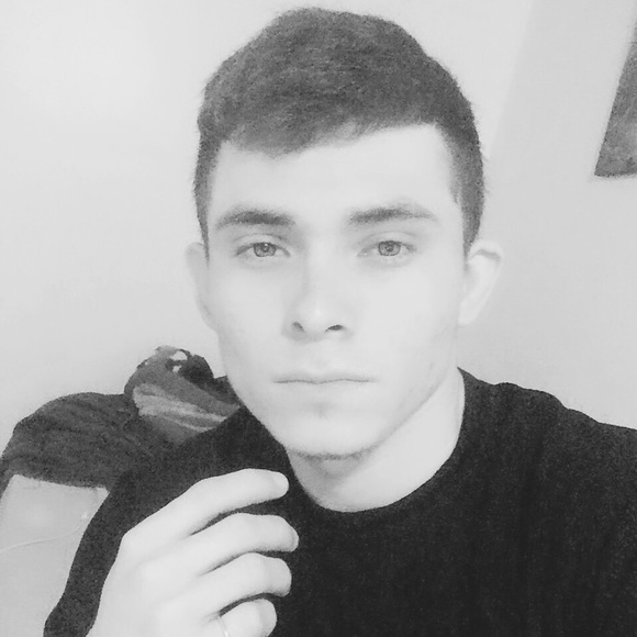 Profile Picture of Louis Romero (@king13503) on Poshmark