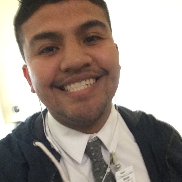 Profile Picture of Brian Juarez (@walrusbee) on Poshmark