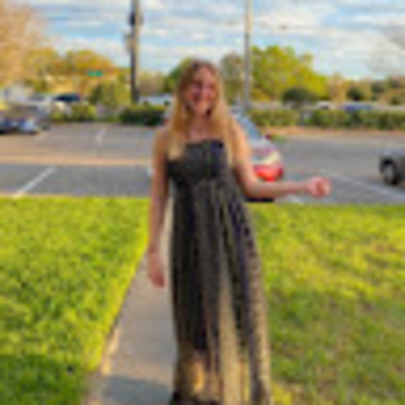 Profile Picture of Ashley Jebb (@ashleyjebb) on Poshmark