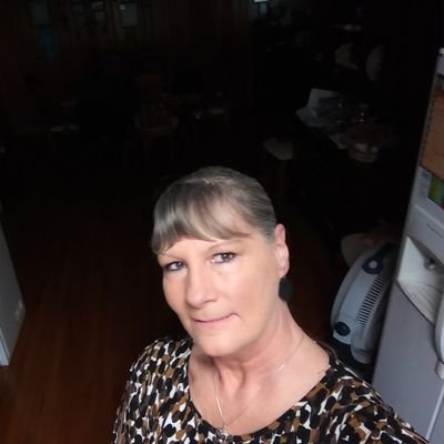 Profile Picture of Cindy Carlton (@CindyCarlton16) on Twitter