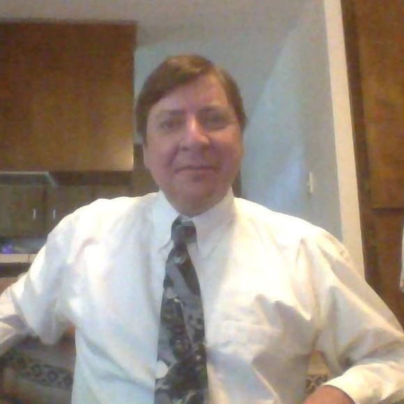 Profile Picture of Mike Brady (@maherabrady) on Poshmark