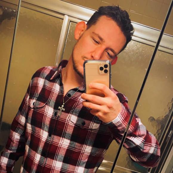 Profile Picture of Cody Strohl (@strohly15) on Poshmark