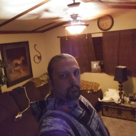Profile Picture of Jeremy King (@jkhuckle) on Poshmark