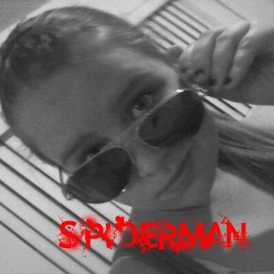 Profile Picture of Jessica Burbank (@spiiderman2) on Twitter