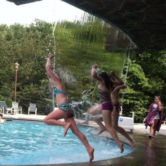 Profile Picture of Emma Menchhofer (@menchhofere) on Poshmark