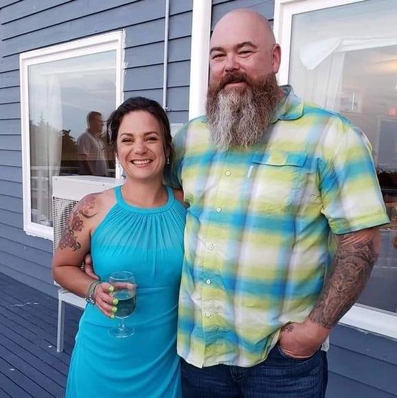 Profile Picture of Dawn Engler (@queenbee197669) on Poshmark