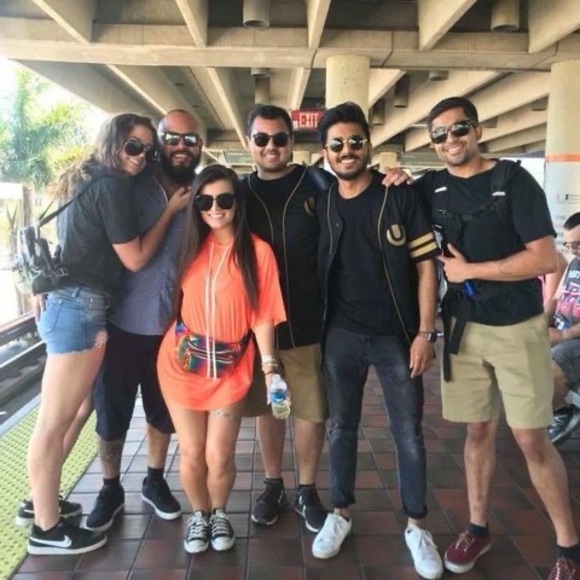 Profile Picture of Vishal Shah (@vdshah1995) on Poshmark