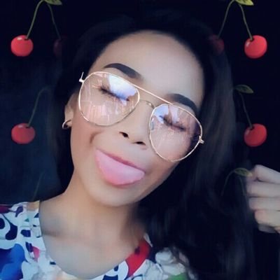 Profile Picture of Ivy Solis (@ayvi_aguas) on Twitter