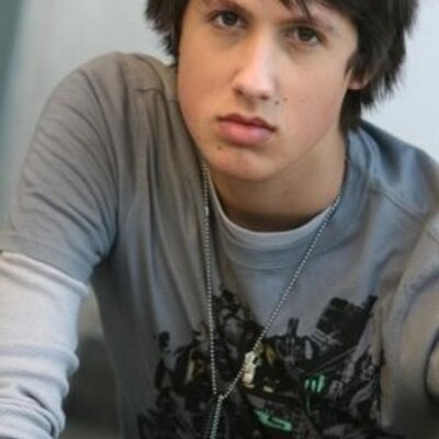 Profile Picture of Darren Dedeaux (@PMMWpWLgVs) on Twitter