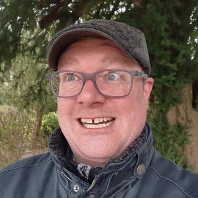 Profile Picture of Andy Roberts (@VinegarAddict) on Twitter