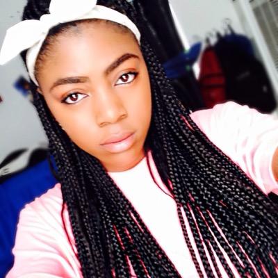 Profile Picture of Jo Williams (@MrsALuv13) on Twitter