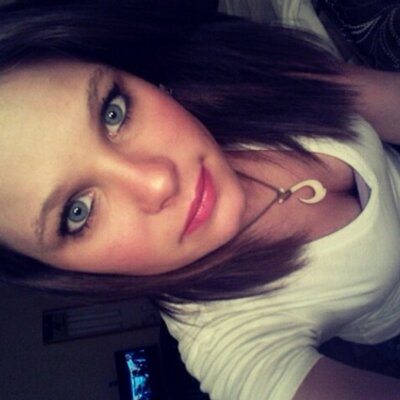 Profile Picture of Ariel Warden (@ariel188888) on Twitter