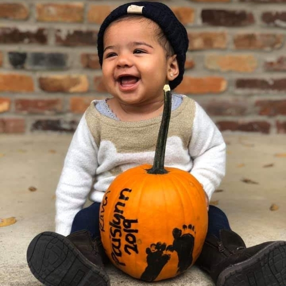 Profile Picture of Chris Wyatt (@chris19_64) on Poshmark