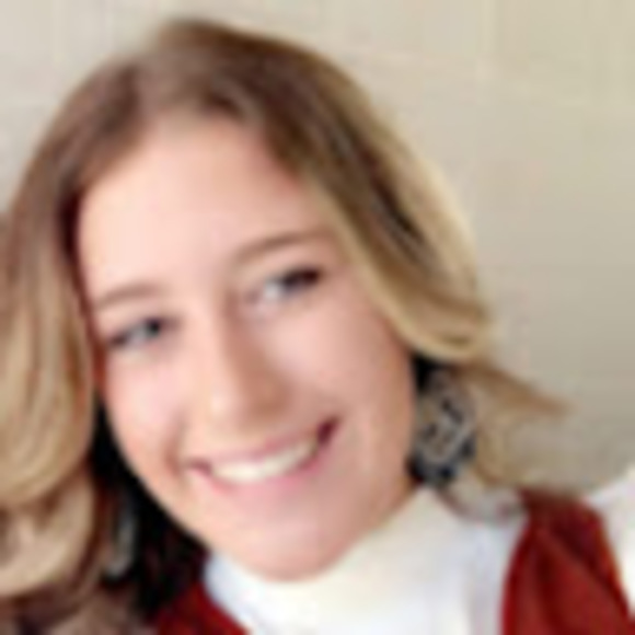 Haila Linton - Poshmark Profile Picture of Haila Linton (@hailalinton) on Poshmark