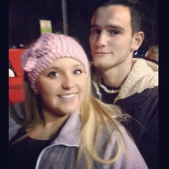 Profile Picture of Alyssa Root (@alyssaroot) on Poshmark