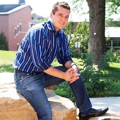 Profile Picture of Matt Damron Holmes (@MattHolmesMBA) on Twitter