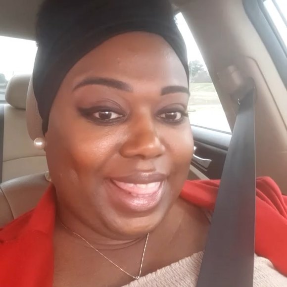 Profile Picture of Rasheeda Harris (@harris32) on Poshmark